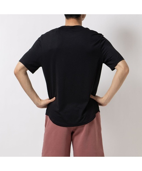 Reebok(リーボック)の「チル Tシャツ / RBK-CHILL+ SS TEE(Tシャツ/カットソー・メンズ・ブラック/ライトグレー/ダークグリーン・LARGE/MEDIUM/SMALL/XX-LARGE/X-LARGE)」の5枚目の写真