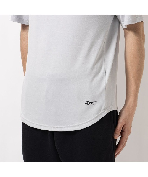 Reebok(リーボック)の「チル Tシャツ / RBK-CHILL+ SS TEE(Tシャツ/カットソー・メンズ・ブラック/ライトグレー/ダークグリーン・LARGE/MEDIUM/SMALL/XX-LARGE/X-LARGE)」の13枚目の写真