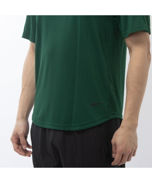 Reebok(リーボック)の「チル Tシャツ / RBK-CHILL+ SS TEE(Tシャツ/カットソー・メンズ・ブラック/ライトグレー/ダークグリーン・LARGE/MEDIUM/SMALL/XX-LARGE/X-LARGE)」の17枚目の写真