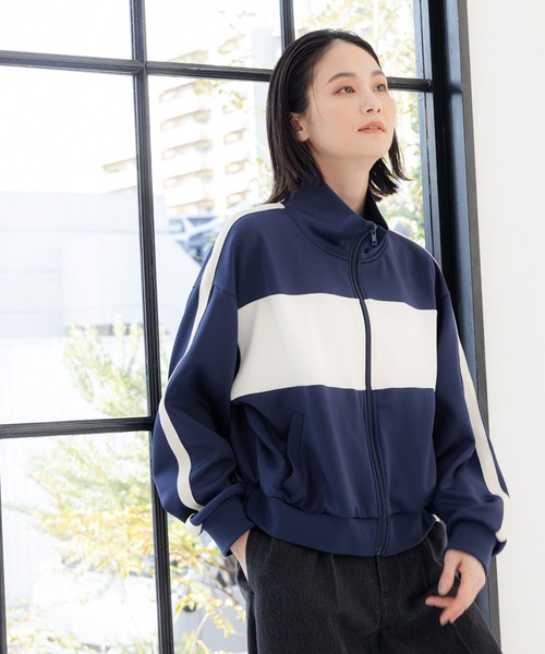 LAKOLE(ラコレ)の「カラーブロックトラックジャケット / 104196(ブルゾン・レディース・ネイビー/サックスブルー/アイボリー・SMALL/MEDIUM)」の3枚目の写真