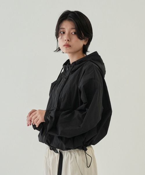 Bargiee(バージー)の「コード ジャンパー 2301 ナイロン アウター パーカー 撥水 防水(ナイロンジャケット・レディース・ブラック・FREE)」の1枚目の写真