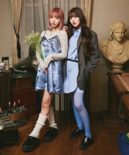 INTER FACTORY(インターファクトリー)の「hidden door tailored jacket made in INTER FACTORY(テーラードジャケット・レディース・グレー・FREE)」の5枚目の写真