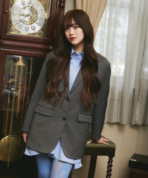 INTER FACTORY(インターファクトリー)の「hidden door tailored jacket made in INTER FACTORY(テーラードジャケット・レディース・グレー・FREE)」の2枚目の写真