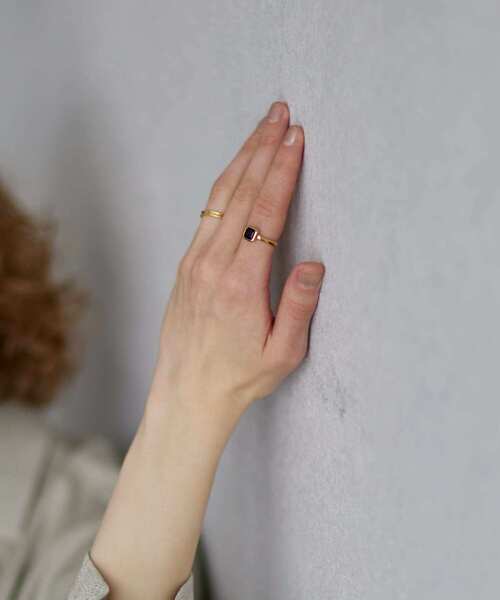 URBAN RESEARCH（アーバンリサーチ）の「decor『デコール』　石のリング オニキス（リング・レディース・ゴールド/シルバー・13/11）」の4枚目の写真