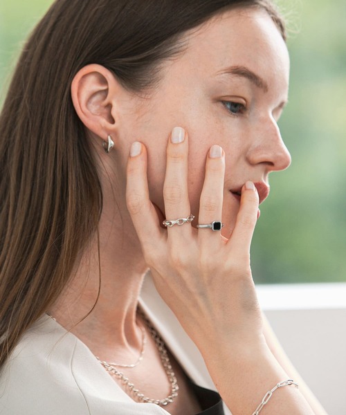 URBAN RESEARCH（アーバンリサーチ）の「decor『デコール』　石のリング オニキス（リング・レディース・ゴールド/シルバー・13/11）」の15枚目の写真