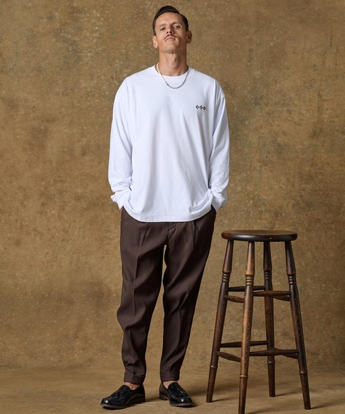 THEOREM（セオレム）の「mlt4662- One Point Logo Embroidered LS Tee ロンT（Tシャツ/カットソー・メンズ・ホワイト×グリーン/ホワイト×ブラック/ホワイト系その他/ホワイト×ブラウン・S/M/L/XL/XS/XXL）」の15枚目の写真