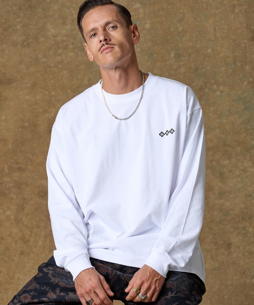 THEOREM（セオレム）の「mlt4662- One Point Logo Embroidered LS Tee ロンT（Tシャツ/カットソー・メンズ・ホワイト×グリーン/ホワイト×ブラック/ホワイト系その他/ホワイト×ブラウン・S/M/L/XL/XS/XXL）」の13枚目の写真