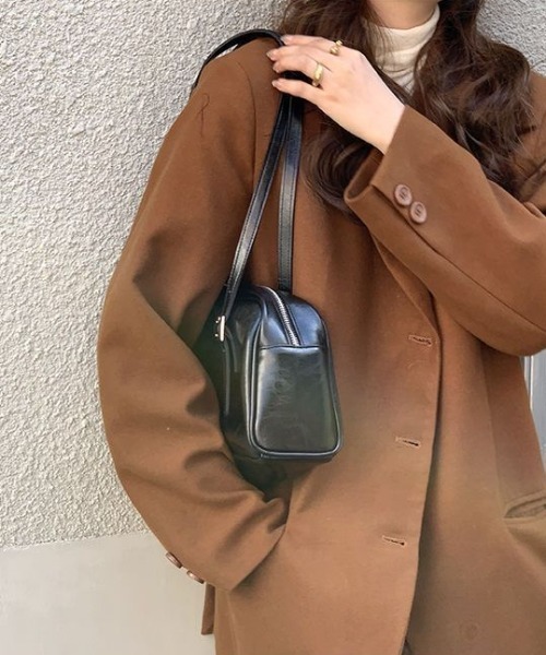 mebole(メボレ)の「ロングハンドルボストンバッグ(ボストンバッグ・レディース・ブラック/ピンク/ホワイト/シルバー・FREE)」の5枚目の写真