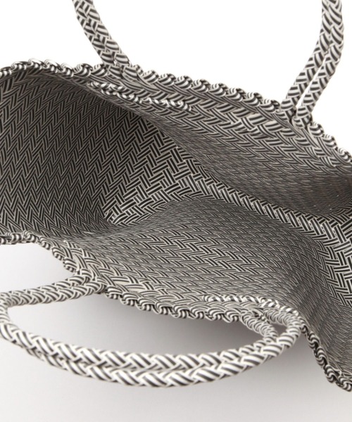 BAYFLOW（ベイフロー）の「[マチたっぷりで大容量!]パサールバックLサイズ（かごバッグ・レディース・ブラック/ブルー・0）」の12枚目の写真