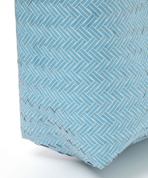 BAYFLOW（ベイフロー）の「[マチたっぷりで大容量!]パサールバックLサイズ（かごバッグ・レディース・ブラック/ブルー・0）」の14枚目の写真