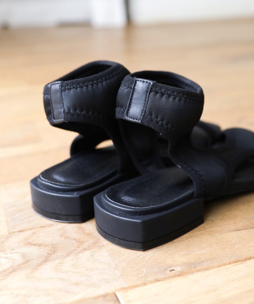 SESTO(セスト)の「ストレッチフィットサンダル(サンダル・レディース・ブラック/アイボリー・S/M/L/LL/3L)」の7枚目の写真