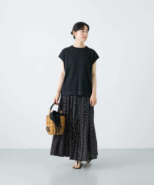 24ss ✨リネン　かぐれ　リネンノースリーブニット　ベスト　サマーニット かぐれ（カグレ）の「リネンノースリーブニット（ニット