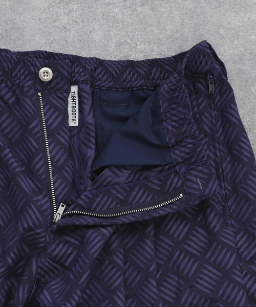 TIGHTBOOTH PRODUCTION(タイトブースプロダクション)の「TBPR / タイトブースプロダクション CHECKER PLATE BALLOON PANTS(その他パンツ・メンズ・パープル/ブラック・LARGE/MEDIUM)」の11枚目の写真