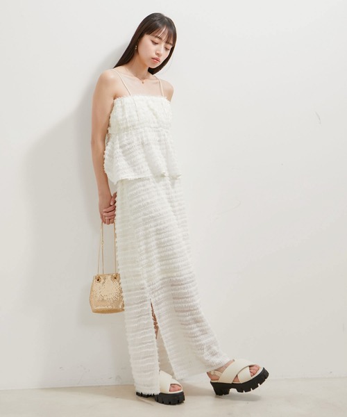 VIS（ビス）の「【洗える】フリンジジャガードスリット入りロングスカート（スカート・レディース・ブラック/キナリ・FREE）」の4枚目の写真