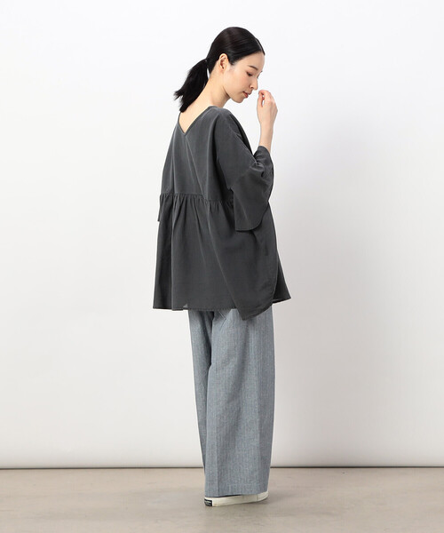 ONIGIRI（オニギリ）の「前後２ＷＡＹ 綿100％ フレアピグメントＴシャツ（Tシャツ/カットソー・レディース・チャコール/ブラウン/アイボリー/マスタード・FREE）」の9枚目の写真