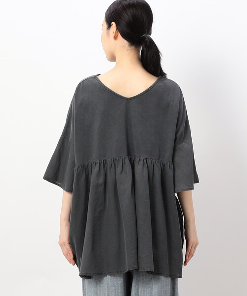 ONIGIRI（オニギリ）の「前後２ＷＡＹ 綿100％ フレアピグメントＴシャツ（Tシャツ/カットソー・レディース・チャコール/ブラウン/アイボリー/マスタード・FREE）」の20枚目の写真