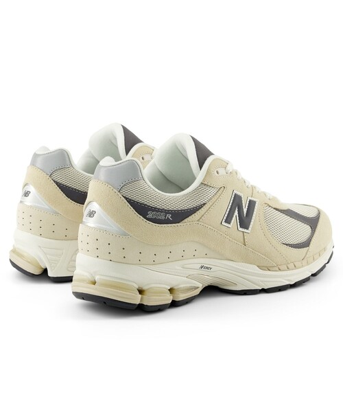 NEW BALANCE（ニューバランス）の「New Balance/ニューバランス M2002RFA / 26cm～28.5cm（スニーカー・メンズ・ベージュ・28.0cm/28.5cm/26.5cm/27.0cm/27.5cm/26.0cm）」の2枚目の写真