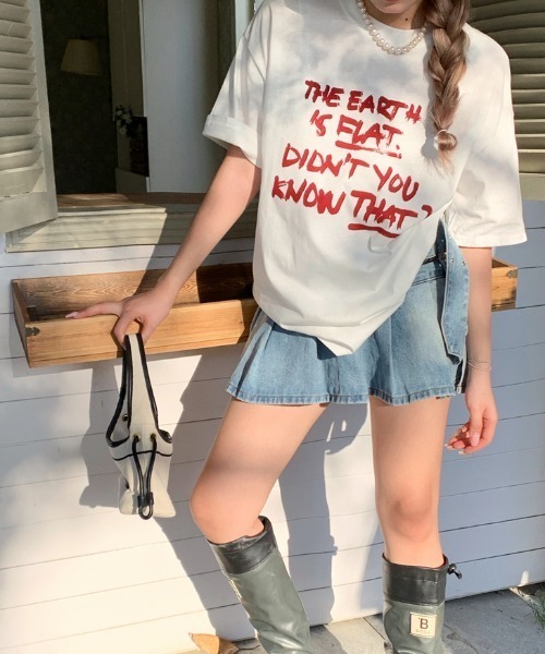 Achic(アシック)の「グラフィックプリント半袖Tシャツ(Tシャツ/カットソー・レディース・ブラック/ホワイト・M)」の11枚目の写真