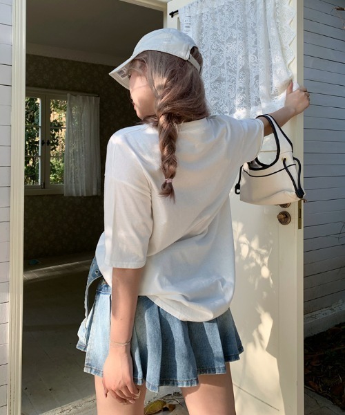 Achic(アシック)の「グラフィックプリント半袖Tシャツ(Tシャツ/カットソー・レディース・ブラック/ホワイト・M)」の13枚目の写真