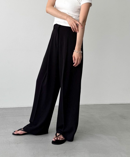 CANAL JEAN(キャナルジーン)の「El mar リネンタックパンツ(その他パンツ・レディース・ブラック/ベージュ・X-SMALL/SMALL/MEDIUM)」の6枚目の写真