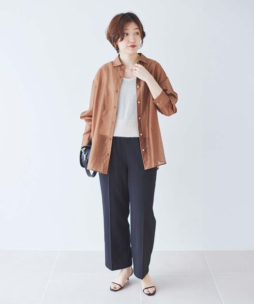 le.coeur blanc（ルクールブラン）の「シャイニーシャギーニットベスト（ベスト・レディース・アイボリー/キャメル・38）」の9枚目の写真