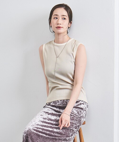 UNITED ARROWS（ユナイテッドアローズ）の「リブ バイカラー パイピング ノースリーブカットソー（タンクトップ・レディース・ベージュ/オフホワイト/ダークグレー/ライラック/その他7・FREE）」の3枚目の写真