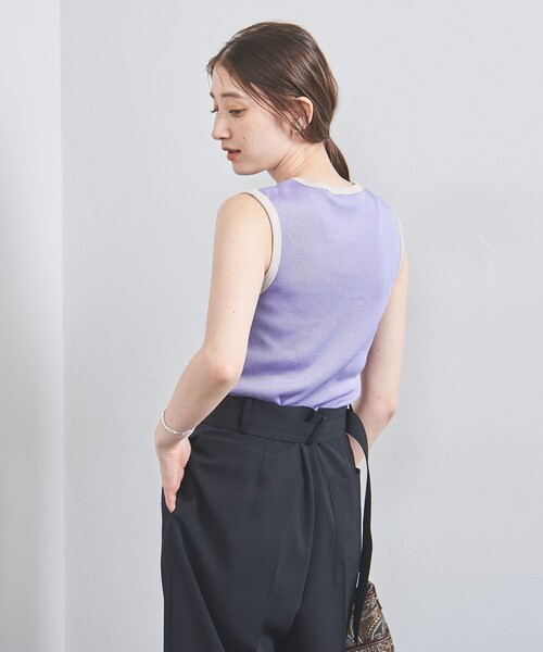UNITED ARROWS（ユナイテッドアローズ）の「リブ バイカラー パイピング ノースリーブカットソー（タンクトップ・レディース・ベージュ/オフホワイト/ダークグレー/ライラック/その他7・FREE）」の4枚目の写真