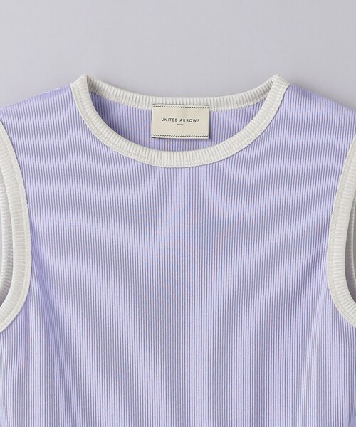 UNITED ARROWS（ユナイテッドアローズ）の「リブ バイカラー パイピング ノースリーブカットソー（タンクトップ・レディース・ベージュ/オフホワイト/ダークグレー/ライラック/その他7・FREE）」の21枚目の写真