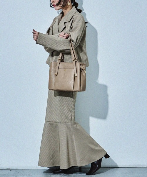 【セール】【HUNDRED】 3層切り替えデザインハンドバッグ 2wayショルダーバッグ レディース（ハンドバッグ）｜HUNDRED（ハンドレッド）