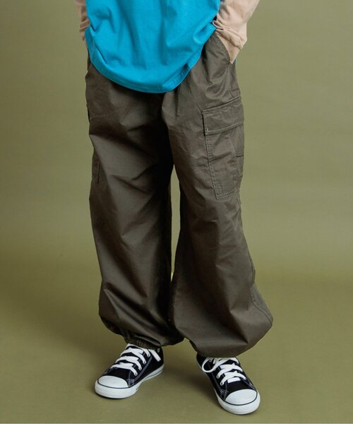 BREEZE（ブリーズ）の「ルーズカーゴパンツ（カーゴパンツ・キッズ・アイボリー/カーキ/ベージュ/チャコール/ラベンダー・80/90/100/110/120/130/140/150）」の3枚目の写真