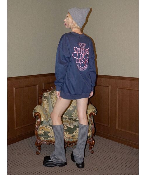 EVRIS（エヴリス）の「SELFLESS BIGスウェットトップス【ネイビー372512705601で検索！】（スウェット・レディース・ブラック/グレー/ネイビー/ホワイト・FREE）」の6枚目の写真