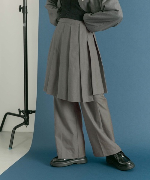 KBF(ケイビーエフ)の「プリーツスカートSETパンツ(その他パンツ・レディース・ダークブラウン/グレー・ONE)」の2枚目の写真