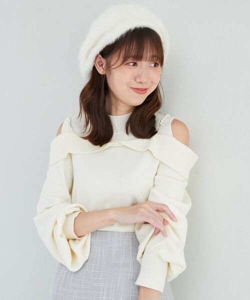 MAJESTIC LEGON（マジェスティックレゴン）の「2wayパールチェーン肩あきニット（ニット/セーター・レディース・グレー/アイボリー/ブラック・MEDIUM）」の11枚目の写真