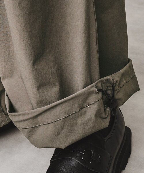 tk.TAKEO KIKUCHI（ティーケータケオキクチ）の「◆ナイロンワイドカーゴパンツ（カーゴパンツ・メンズ・オフホワイト/ダークグリーン/ブラック/カーキ系3/チャコール・03/02/01）」の9枚目の写真