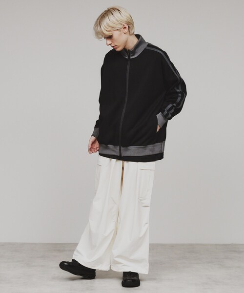 tk.TAKEO KIKUCHI（ティーケータケオキクチ）の「◆ナイロンワイドカーゴパンツ（カーゴパンツ・メンズ・オフホワイト/ダークグリーン/ブラック/カーキ系3/チャコール・03/02/01）」の12枚目の写真