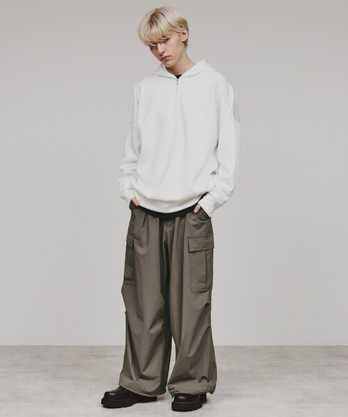 tk.TAKEO KIKUCHI（ティーケータケオキクチ）の「◆ナイロンワイドカーゴパンツ（カーゴパンツ・メンズ・オフホワイト/ダークグリーン/ブラック/カーキ系3/チャコール・03/02/01）」の15枚目の写真