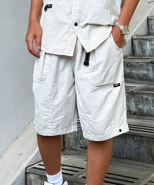 DEFLEXTION（ディフレクション）の「【DEFLEXTION / ディフレクション】Cordura fabric half pants / コーデュラファブリック ハーフパンツ（その他パンツ・メンズ・ブラック/カーキ/オフホワイト/チャコールグレー・MEDIUM/LARGE）」の2枚目の写真