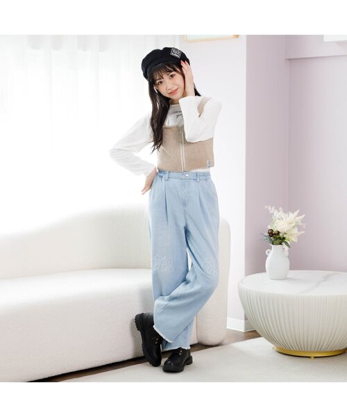 BREEZE(ブリーズ)の「飾りジッパーショートブーツ(ブーツ・キッズ・ワインレッド/ブラック・21/22/23/24)」の4枚目の写真