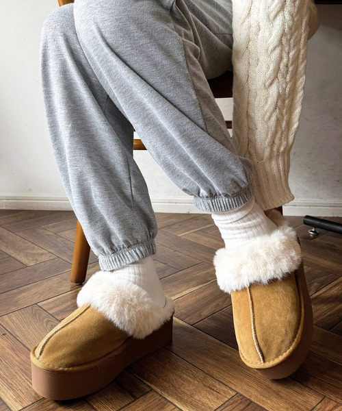 shopnikoniko（ショップニコニコ）の「ムートンスリッパ ムートンサボ フェイクムートン ファーストラップ付 厚底 スリッポン（スリッポン・レディース・キャメル/ブラック/アイボリー・L/LL/M）」の10枚目の写真