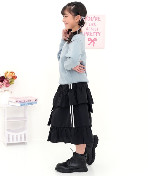 Bee des Bee(ビーデスビー)の「ラインフレアスカート(スカート・キッズ・ピンク/アイボリー/ブラック/ラベンダー・100cm/110cm/120cm/130cm/140cm/150cm)」の11枚目の写真