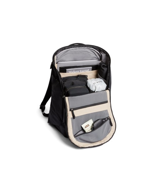 entre square（アントレスクエアー）の「Bellroy/バックパック/リュックサック Venture Ready Pack 26L ブラック（バックパック/リュック・メンズ・ブラック・ONE SIZE）」の3枚目の写真