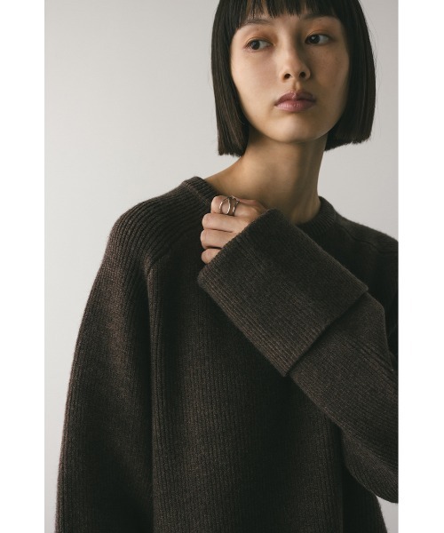 STYLEMIXER（スタイルミキサー）の「サイドカッティングロングニット（ニット/セーター・レディース・ベージュ/ブラウン・FREE）」の5枚目の写真