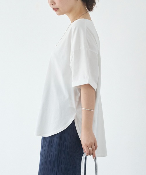 LAVEANGE（ラビアンジェ）の「【好機能シリーズ】接触冷感/UVカット/吸水速乾/バックタックプルオーバー（Tシャツ/カットソー・レディース・ブルー/ブラック/オフホワイト・5L/4L/3L/LL/M）」の7枚目の写真