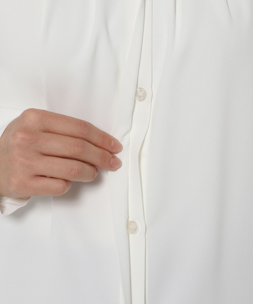 GLOBAL WORK（グローバルワーク）の「お手入れラクラク2WAYボウタイブラウス/133609（シャツ/ブラウス・レディース・ミント/オフホワイト/グレイッシュベージュ/サックスブルー・SMALL/MEDIUM/LARGE/X-LARGE）」の10枚目の写真