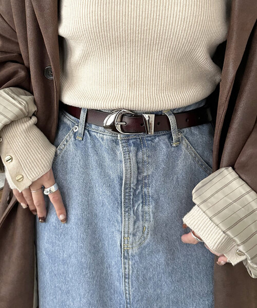 DISCOAT（ディスコート）の「プランプバックルレザーベルト（ベルト・レディース・ブラック/キャメル/ダークブラウン・FREE）」の3枚目の写真