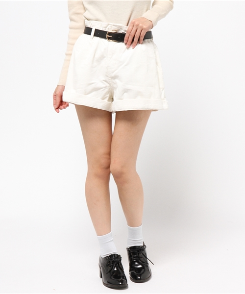 one after another NICE CLAUP（ワンアフターアナザーナイスクラップ）の「【ar12月号掲載 ナイスクラップ】コール天ハイウェストショートパンツ（その他パンツ・レディース・アイボリー/キャメル/カーキ/インディゴブルー・FREE）」の2枚目の写真