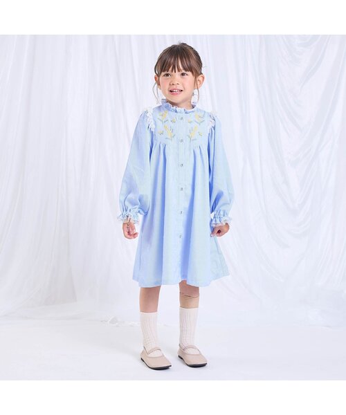 Seraph（セラフ）の「【リンク/ジュニア対応】mimosa刺しゅうワンピース（ワンピース・キッズ・サックスブルー/アイボリー・140/130/120/110/100/90/80）」の16枚目の写真