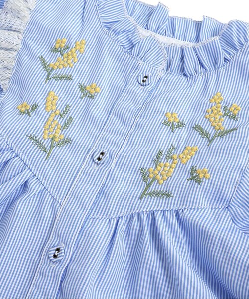 Seraph（セラフ）の「【リンク/ジュニア対応】mimosa刺しゅうワンピース（ワンピース・キッズ・サックスブルー/アイボリー・140/130/120/110/100/90/80）」の7枚目の写真