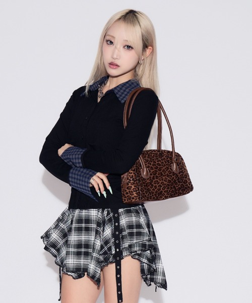 tinkerend(ティンカーエンド)の「Ruched Striped Ribbed Cardigan / シャーリングストライプリブカーディガン(シャツ/ブラウス・レディース・ブラック/グレー/ホワイト/ブラウン/ブラック系その他/グレー系その他・FREE)」の3枚目の写真