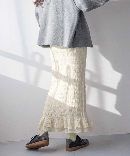 LOWRYS FARM（ローリーズファーム）の「スソフリルシャーリングスカート　310173（スカート・レディース・ブラック系その他/ブラック/アイボリー/イエロー・FREE）」の9枚目の写真